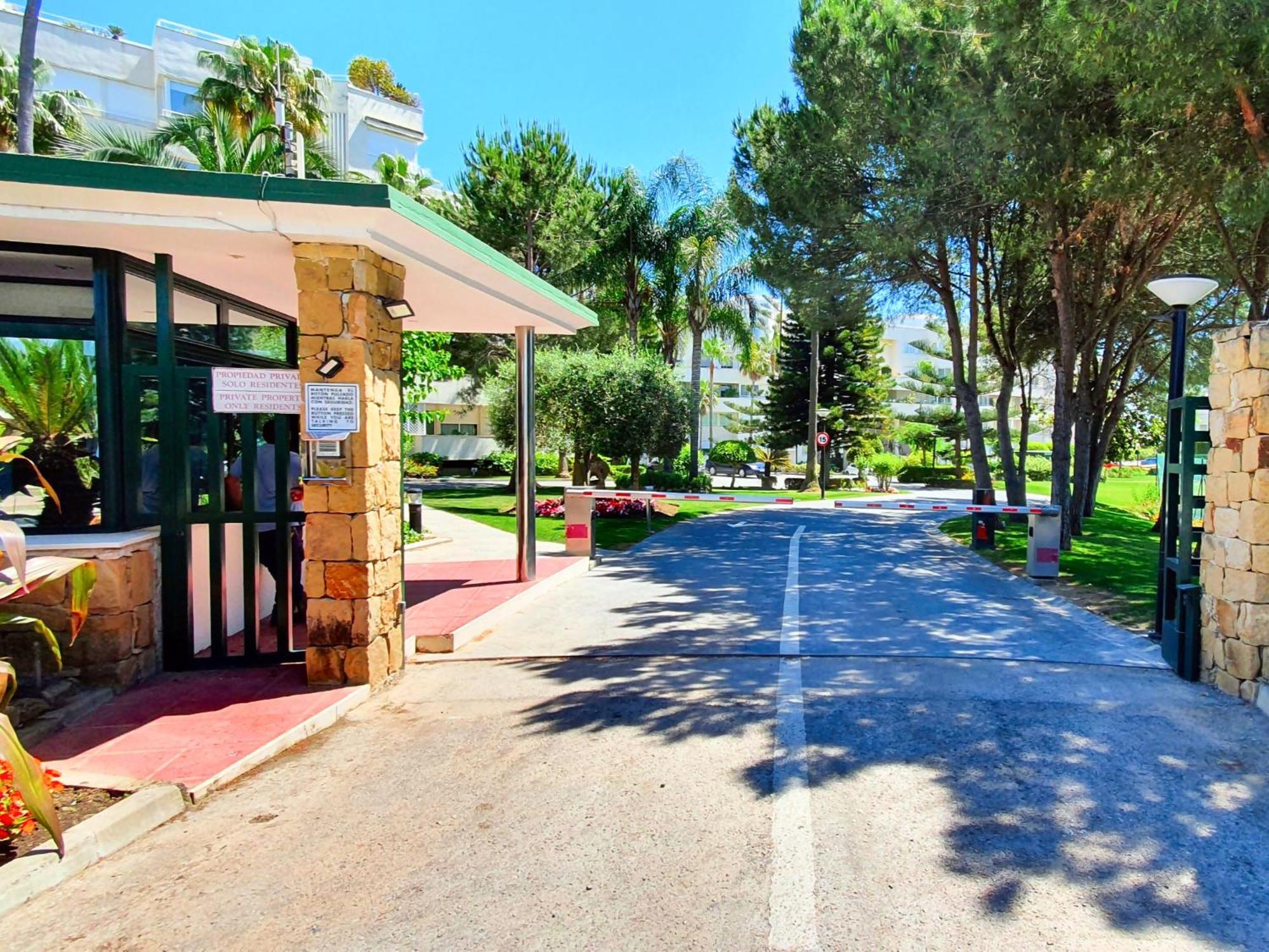 Luxury Frontline Residence Ehhouse Estepona Dış mekan fotoğraf